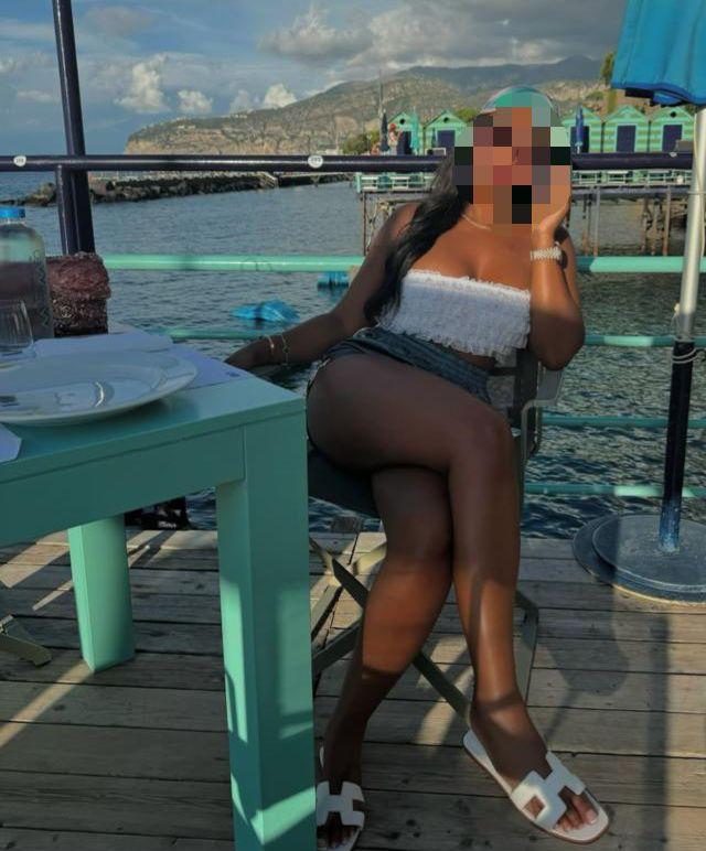 Chica busca chico en Almería: 