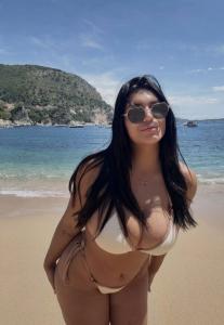 631863147: Chica busca chico en Cantabria