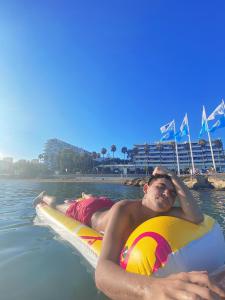 617679212: Chico busca chica en Cádiz