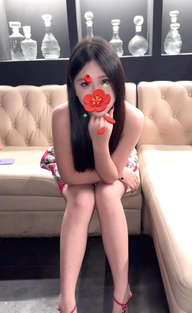 614940045: Chica busca chico en Alicante