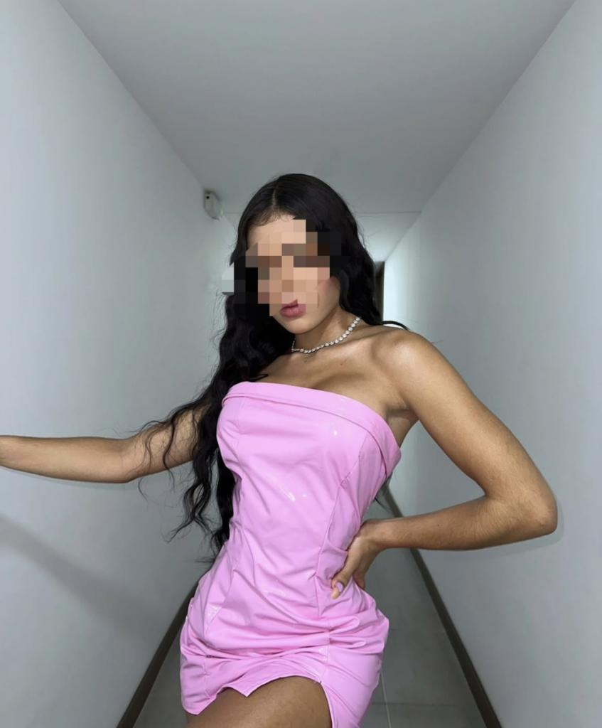 Chica busca chico en Cádiz: 