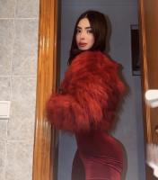 607479662: Chica busca chico en Barcelona