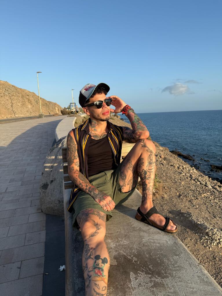 634400019: Chico busca chica en Alicante