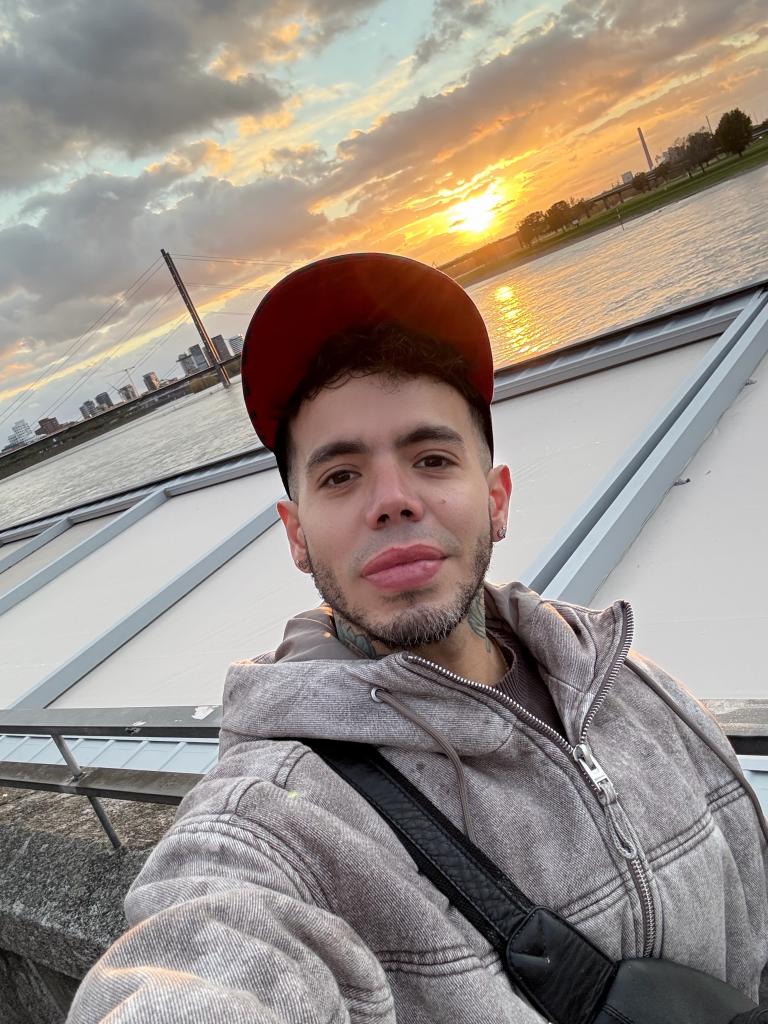 634400019: Chico busca chica en Alicante