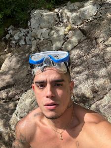 634641496: Chico busca chica en Pontevedra