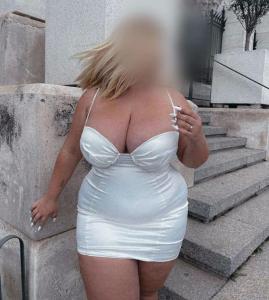 613207904: Chica busca chico en Málaga