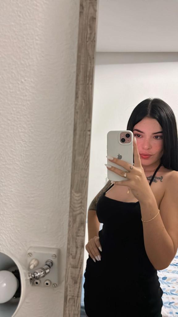 Chica busca chico en Granada: 