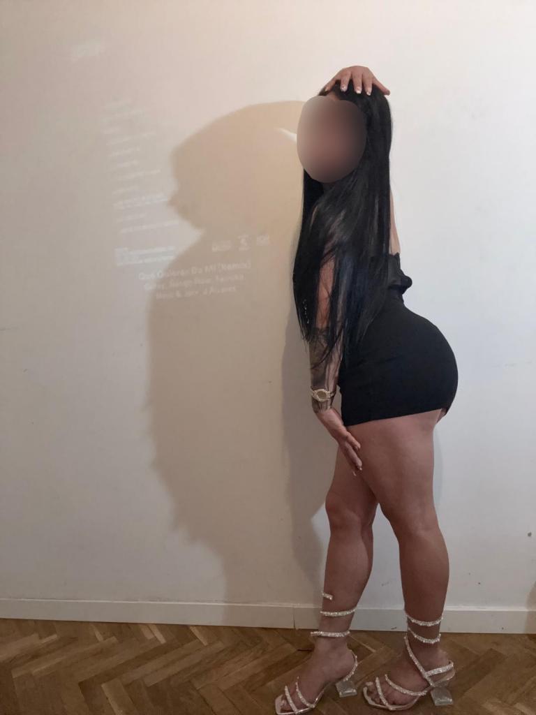 613853919: Chica busca chico en Madrid