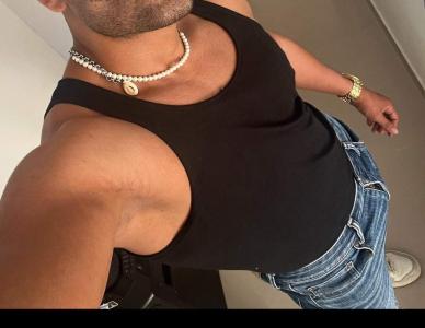 Chico busca chica en Almería: 