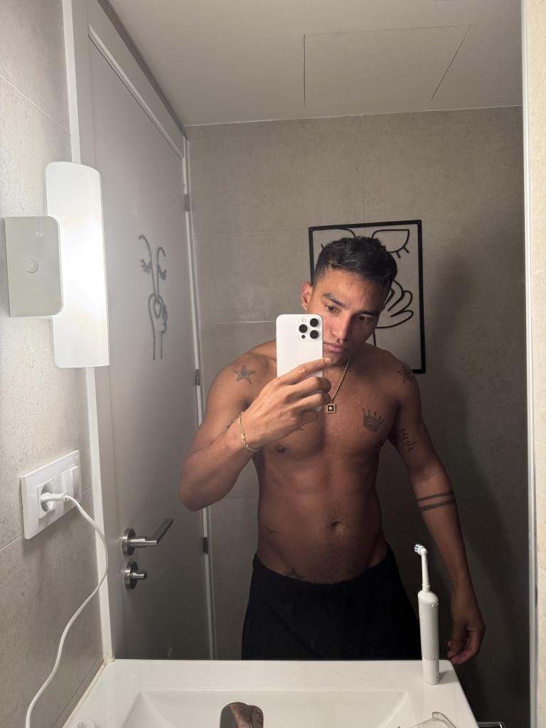 Chico busca chica en Pontevedra: 