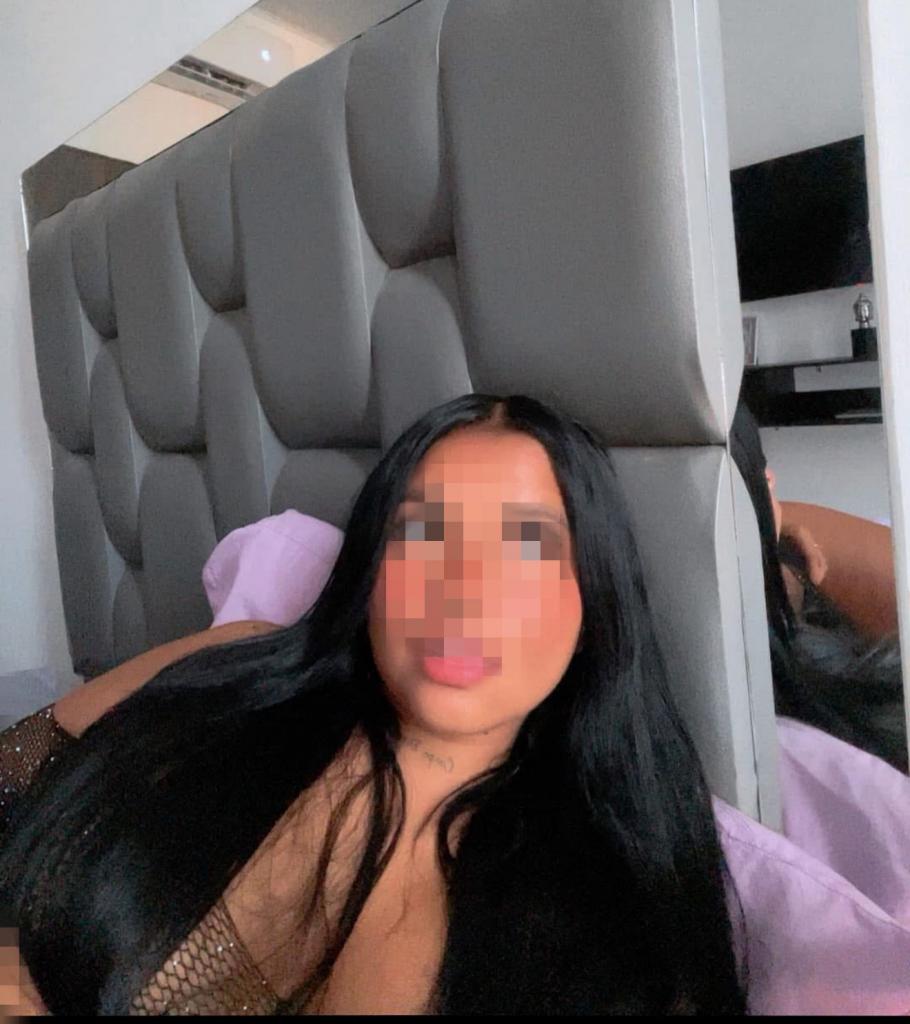 604931243: Chica busca chico en Lugo