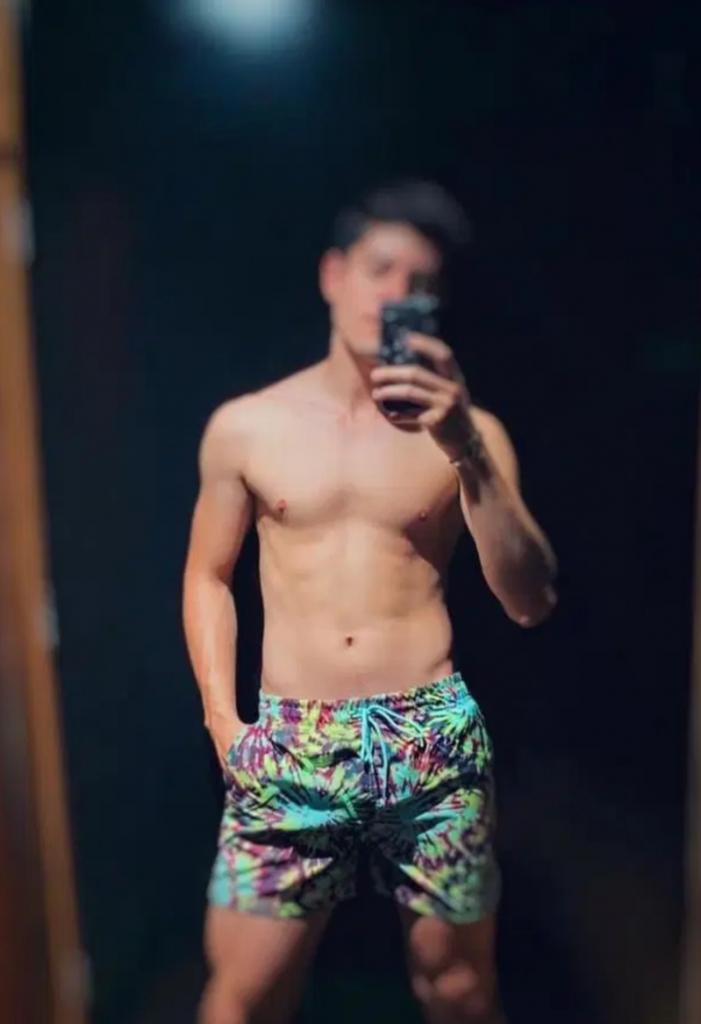 Chico busca chica en Huelva: 