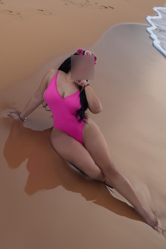 614829882: Chica busca chico en Valencia