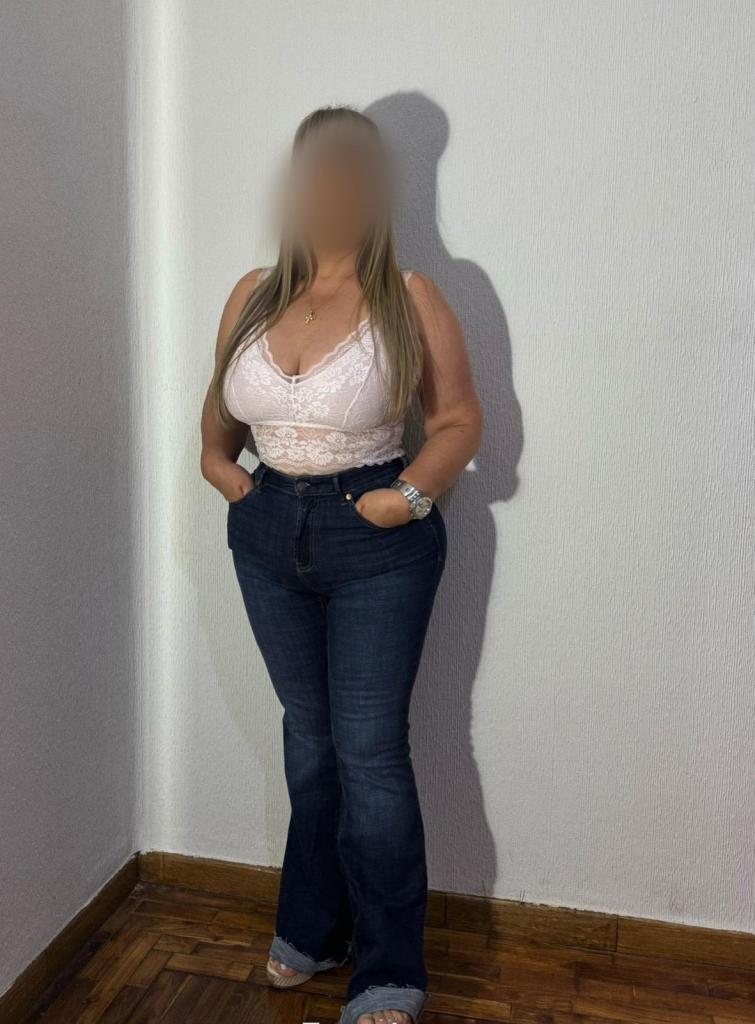 657175463: Chica busca chico en La Coruña
