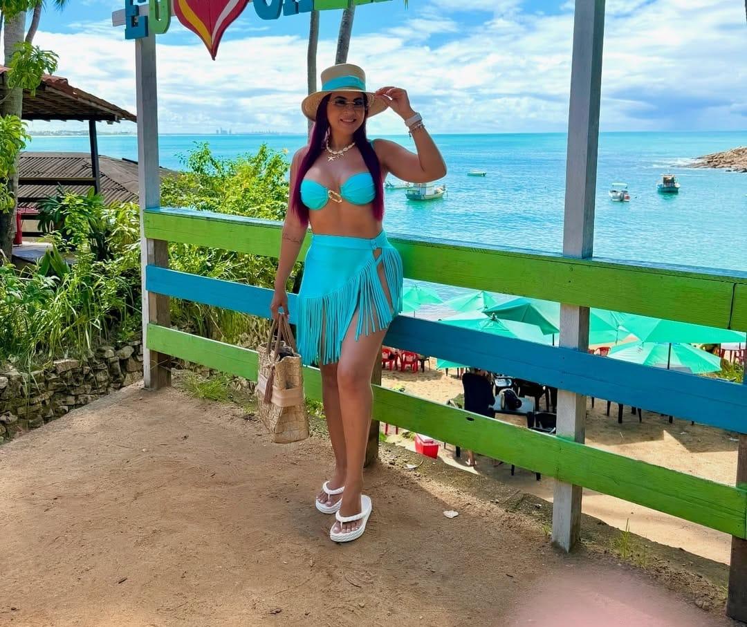 Chica busca chico en Alicante: Chica busca chico