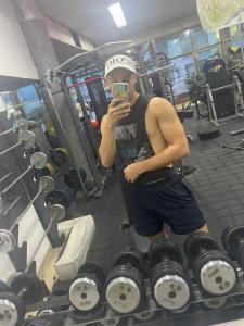 664093531: Chico busca chica en Madrid