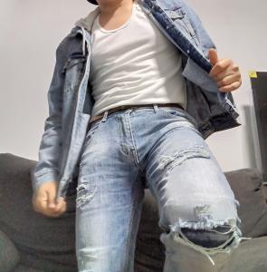 678786043: Chico busca chica en Granada