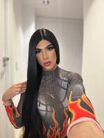 670585602: Chica busca chico en Sevilla