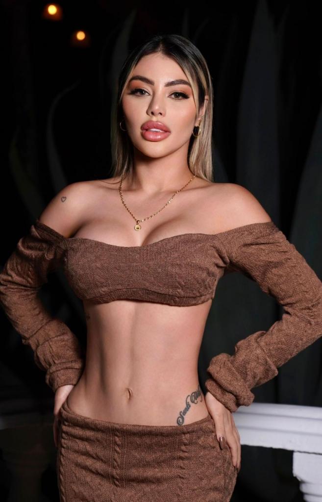 Chica busca chico en Barcelona: Chica busca chico