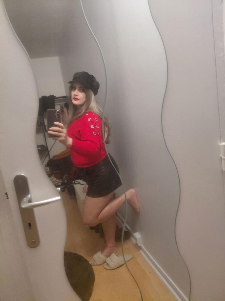 623331206: Chica busca chico en Madrid
