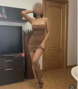 687164834: Chica busca chico en Navarra