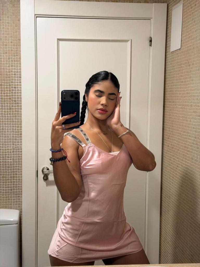 Chica busca chico en Málaga: Chica busca chico