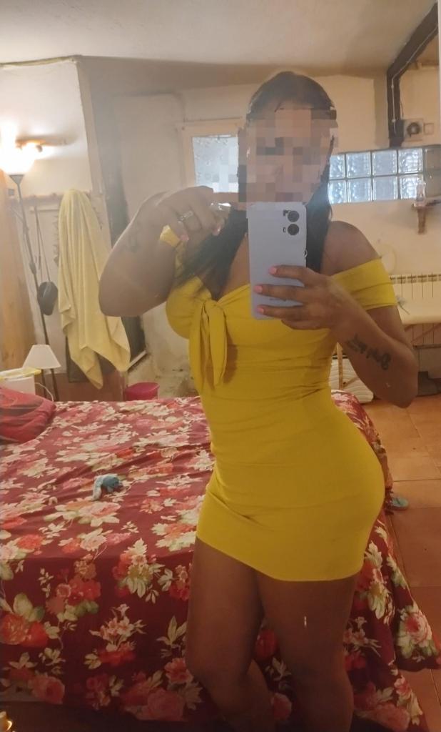 656437917: Chica busca chico en León