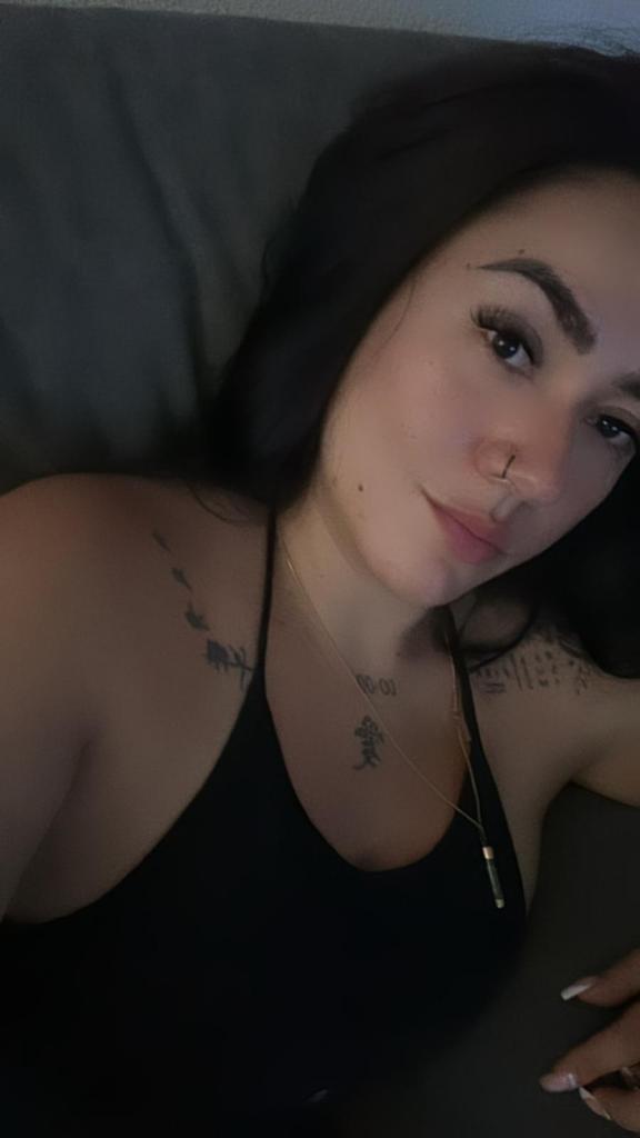 Chica busca chico en Granada: 