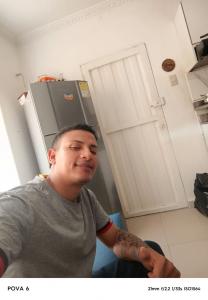 642432590: Chico busca chica en Sevilla