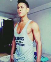 614040129: Chico busca chica en Sevilla