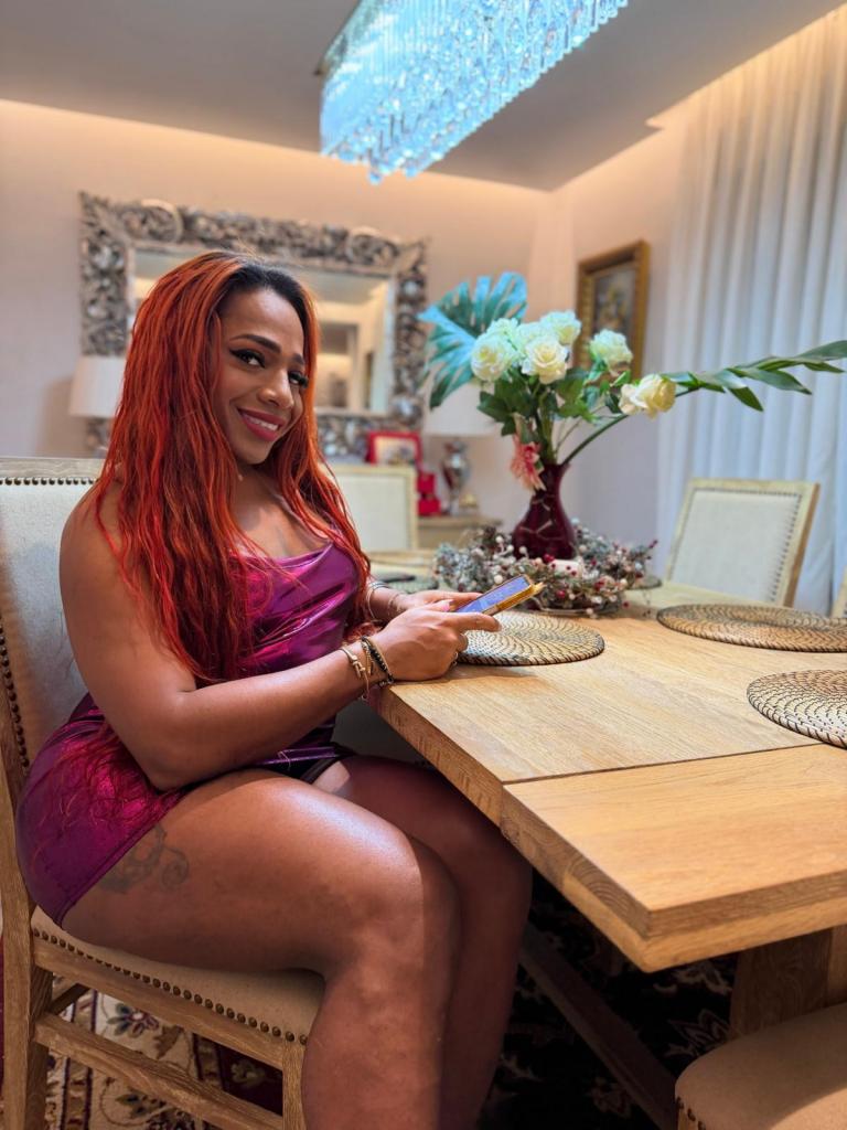 614559833: Travesti en Burgos