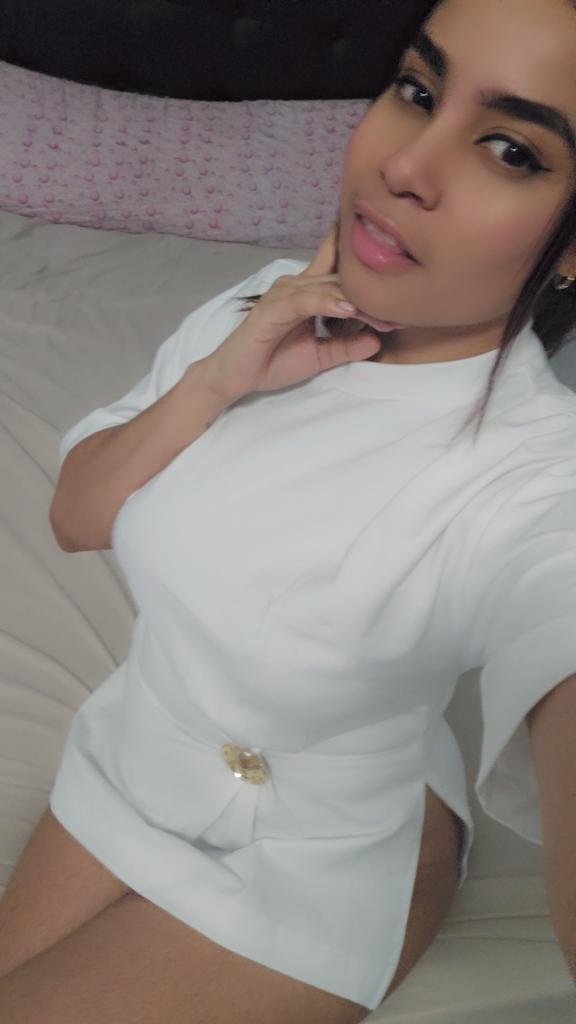 643813212: Chica busca chico en Madrid