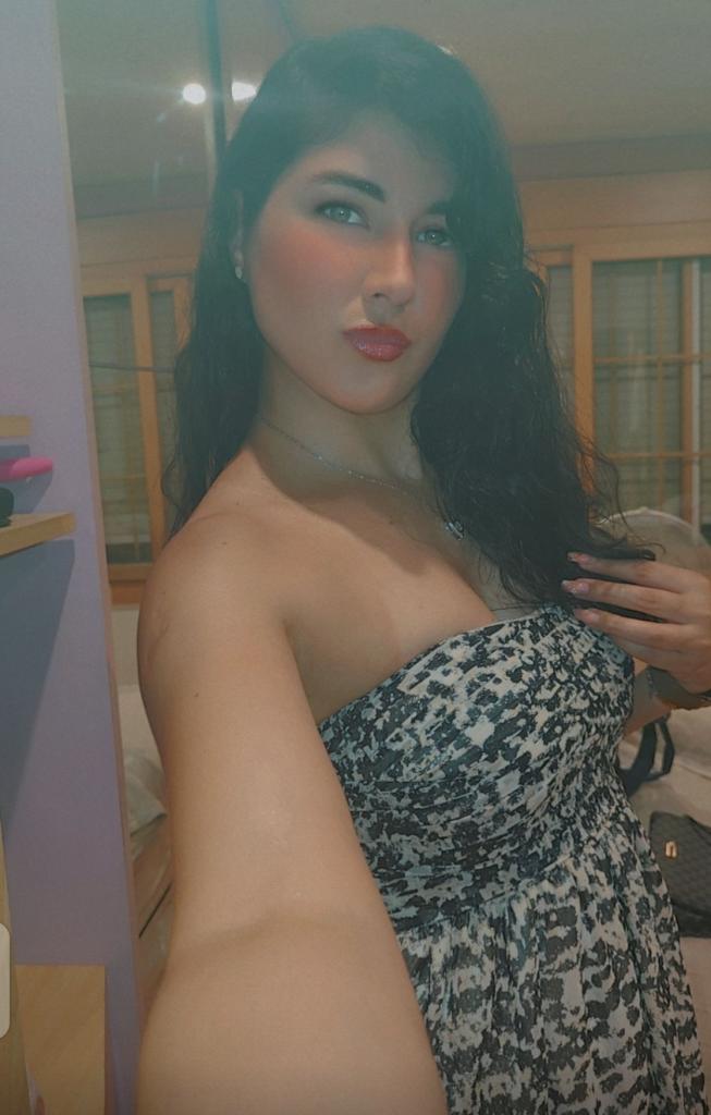 633129439: Chica busca chico en Barcelona