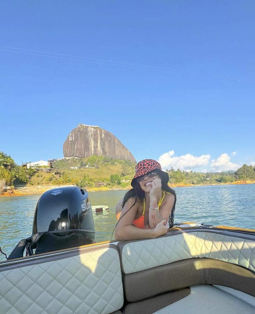 Chica busca chico en Granada: 