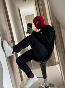 Chico busca chica en Asturias: 