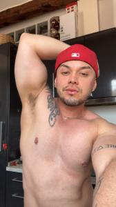 624411692: Chico busca chica en Granada