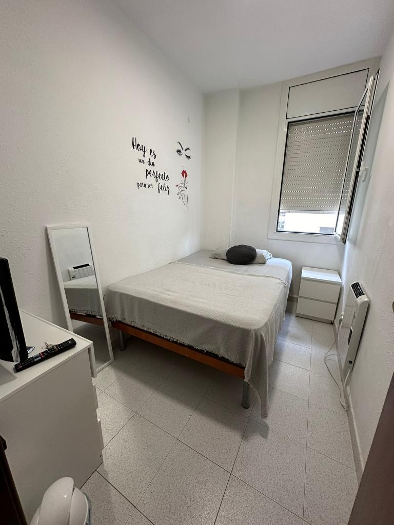 687041584:  en Barcelona