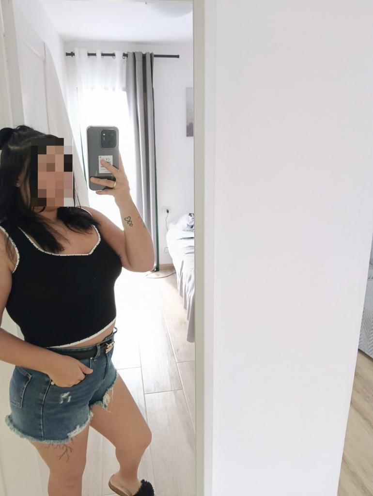 695332947: Chica busca chico en Tenerife