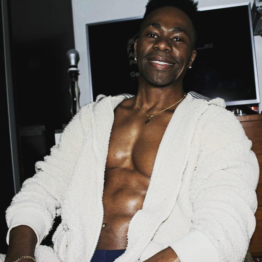 Chico busca chica en Valencia: 