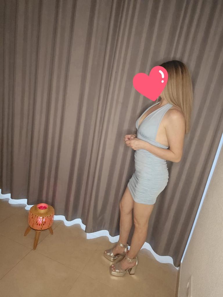 Chica busca chico en Almería: 