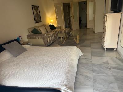 674845666:  en Málaga