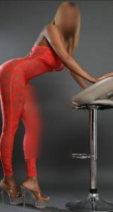 613207290: Chica busca chico en Sevilla