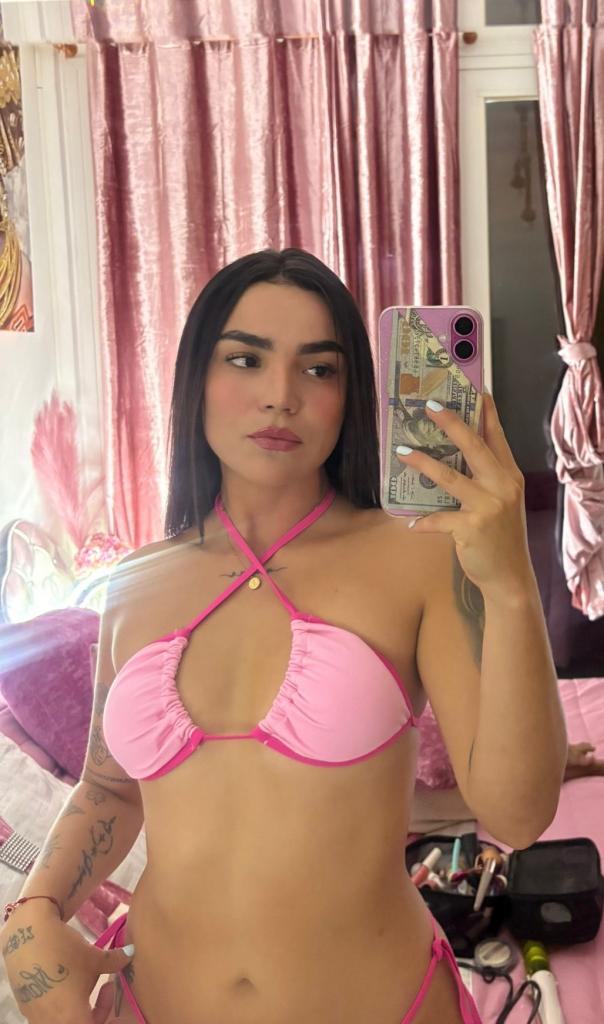 644763540: Chica busca chico en Barcelona