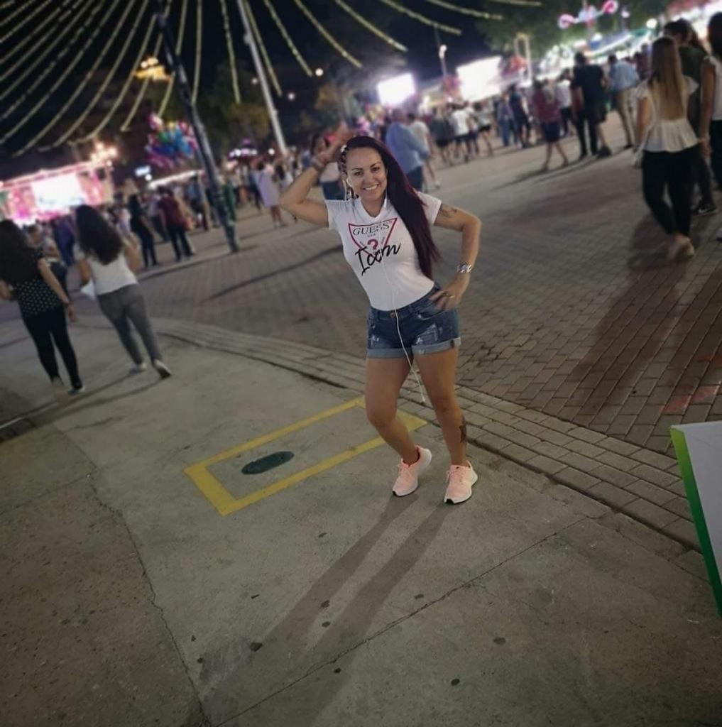 663582593: Chica busca chico en Ávila