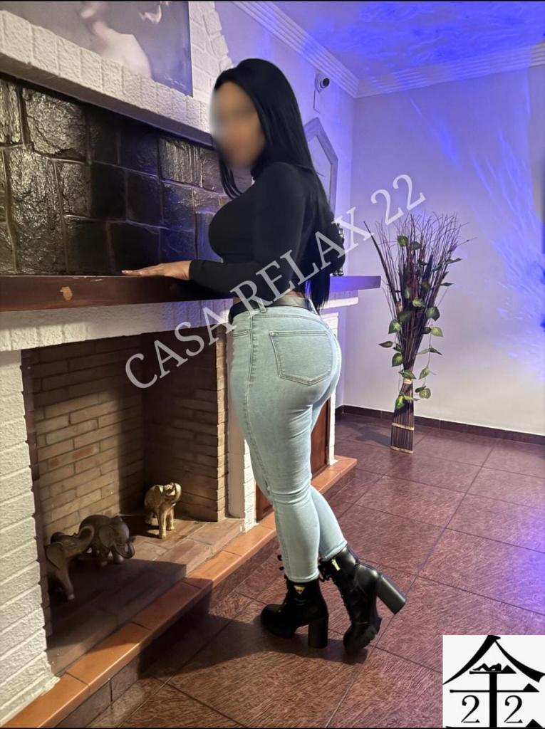 Chica busca chico en Granada: Chica busca chico