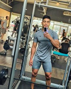 Chico busca chica en Las Palmas: 