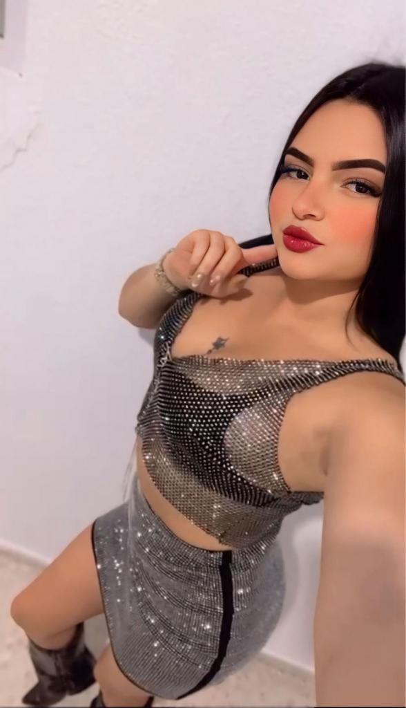 Chica busca chico en Huelva: 