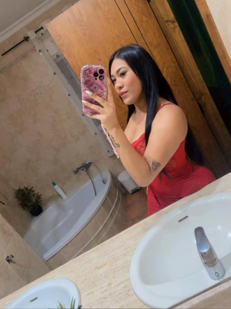 600904368: Chica busca chico en Málaga