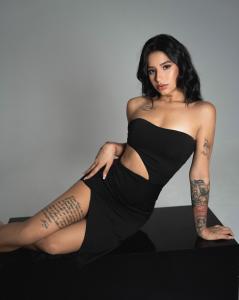 678627049: Chica busca chico en Barcelona