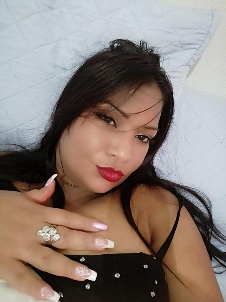 641876847: Chica busca chico en Granada